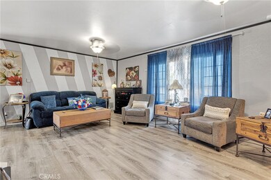 14442 Woodland Dr, Victorville, CA 92395 - photo 5