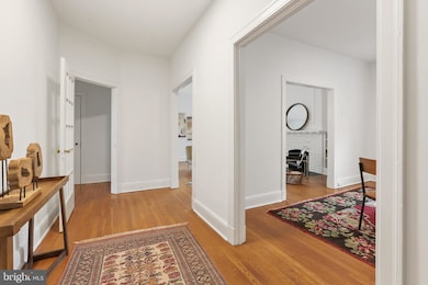 101 W 39th St, Baltimore, MD 21210 - photo 3