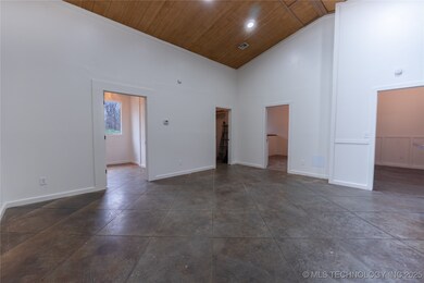 315 W Main St, Beggs, OK 74421 - photo 6