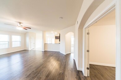 19211 Jenny Creek Ct, Tomball, TX 77377 - photo 6