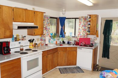 2175B Dry Creek Rd, Chewelah, WA 99109 - photo 6