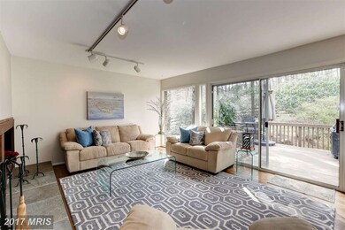 10622 Great Arbor Dr, Potomac, MD 20854 - photo 5