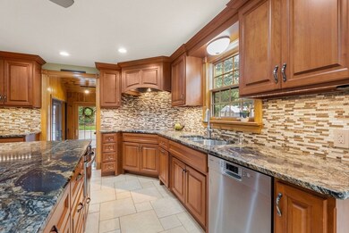 575 Piper Rd, West Springfield, MA 01089 - photo 5