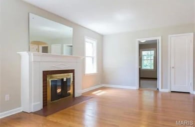 8820 Bridgeport Ave, Saint Louis, MO 63144 - photo 2