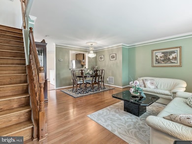 3645 Silver Spruce Cir, Burtonsville, MD 20866 - photo 3