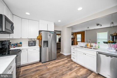 1114 Bancroft Ave, Colonial Beach, VA 22443 - photo 4