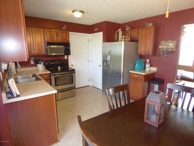 202 Kayla Brooke Ct, Mount Washington, KY 40047 - photo 6