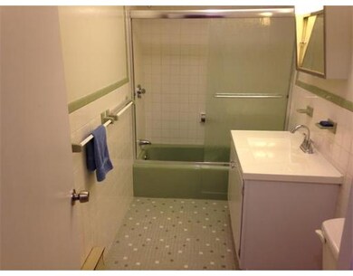 23 Hichborn St unit 2, Revere, MA 02151 - photo 2