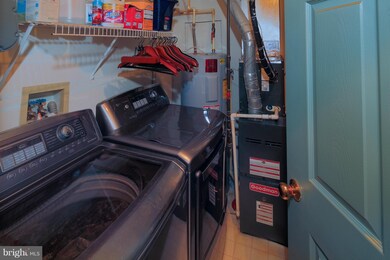 12461 Hayes Ct unit 103, Fairfax, VA 22033 - photo 7