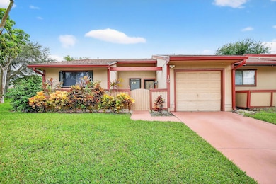 15 Farnworth Dr, Boynton Beach, FL 33426 - photo 2