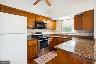 12001 Cleaver Dr, Bowie, MD 20721 - photo 4