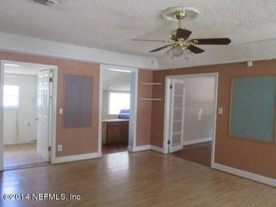 9661 Macarthur Ct S, Jacksonville, FL 32216 - photo 3