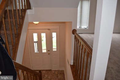 640 Knightsbridge Dr, Hagerstown, MD 21740 - photo 2