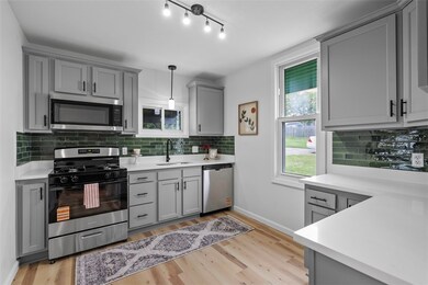 40 Laurel Ave, Washington, PA 15301 - photo 7