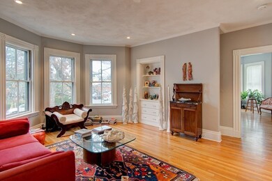3 Hagar St unit 2, Jamaica Plain, MA 02130 - photo 2