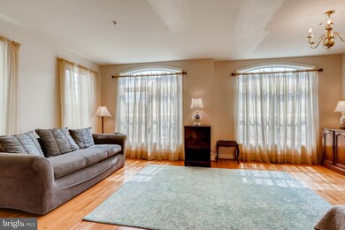 9112 Marlove Oaks Ln, Owings Mills, MD 21117 - photo 6