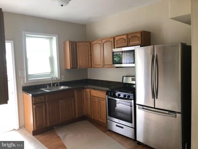 922 Cedar St, Camden, NJ 08102 - photo 5