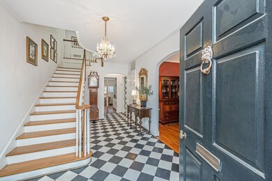 2BeverlyDr07