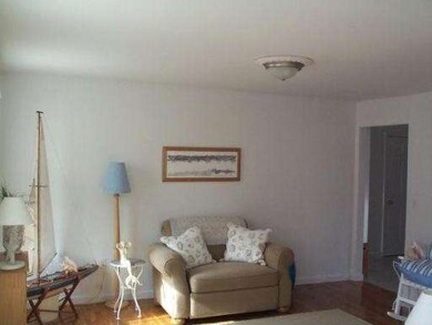 5 Everett St, South Dartmouth, MA 02748 - photo 7