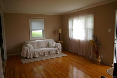 4221 Oakleigh Rd, Allentown, PA 18104 - photo 3