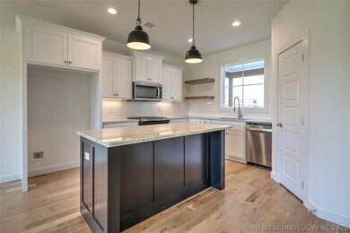 22608 E 103rd St S, Broken Arrow, OK 74014 - photo 6