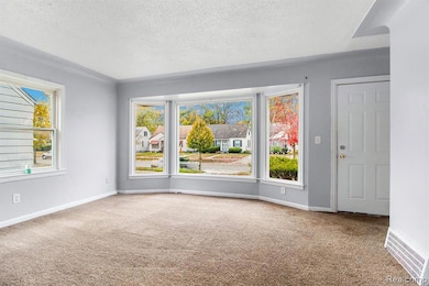 18452 Shaftsbury Ave, Detroit, MI 48219 - photo 5