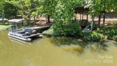 438 Lake Shore Dr, Fort Mill, SC 29715 - photo 6