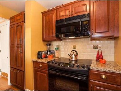 The Mariner Condominiums unit 416, Boston, MA 02109 - photo 7