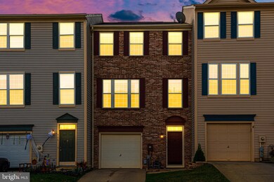 904 Turning Point Ct, Frederick, MD 21701 - photo 2