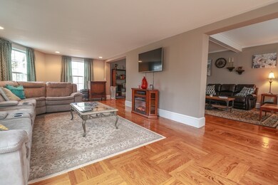 835 School St, Webster, MA 01570 - photo 6