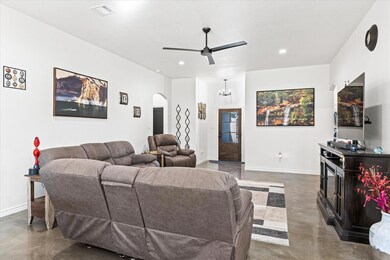 3124 Sky Harbour Dr, Granbury, TX 76049 - photo 5