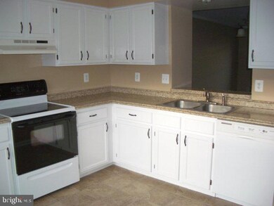 3660 Stewart Ln, Dumfries, VA 22026 - photo 2