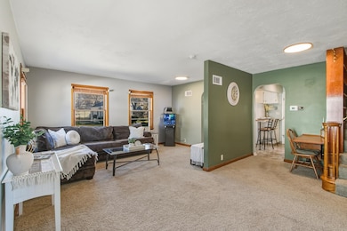 853 Mckinley Ave, Beloit, WI 53511 - photo 3