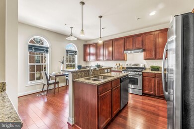 667 Pullman Place, Gaithersburg, MD 20877 - photo 5