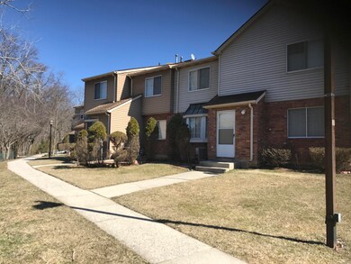 35 Franklin Ln unit B, Staten Island, NY 10306 - photo 2