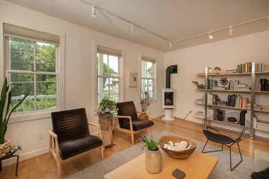 7-web-or-mls-07-Living Room.jpg