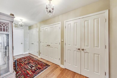 7575 Lake St unit 2C, River Forest, IL 60305 - photo 4