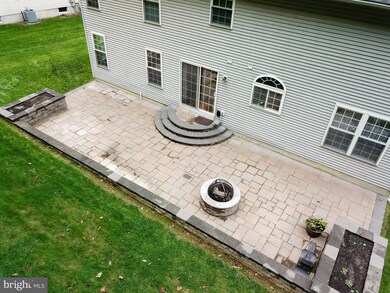 790 Southwind Ln, Downingtown, PA 19335 - photo 2