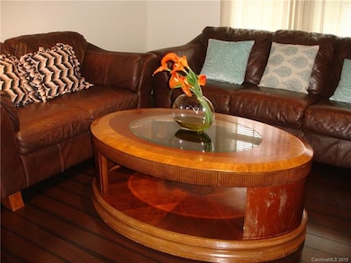 108 Ashwood Ln, Asheville, NC 28803 - photo 2