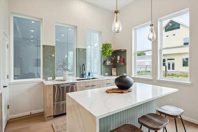 3902 Zina Way, Houston, TX 77018 - photo 4