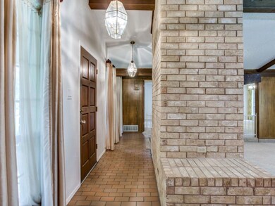 115 Ridgecrest Cir, Denton, TX 76205 - photo 7