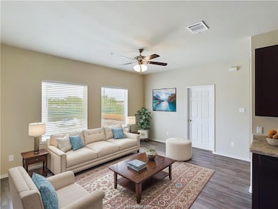 2910 Town Square Ave unit 2608, Bryan, TX 77802 - photo 2