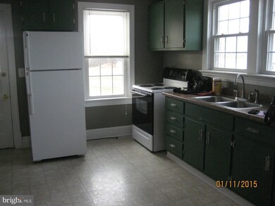 4373 Mt Vista Ln, Midland, VA 22728 - photo 5