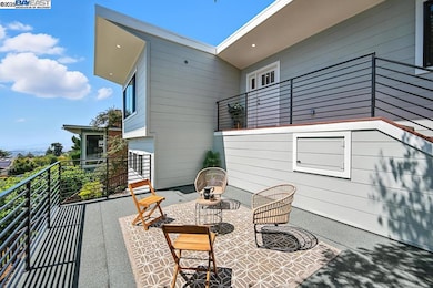 411 Vassar Ave, Berkeley, CA 94708 - photo 2