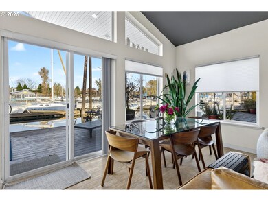 173 NE Bridgeton Rd unit 14, Portland, OR 97211 - photo 5