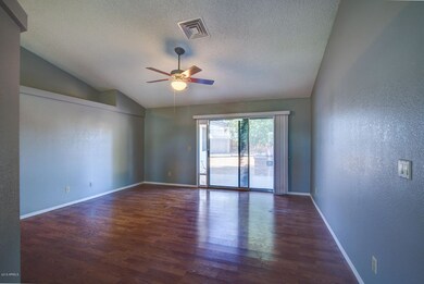 04 7908 W Whethersfield, Peoria