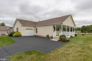 521 Magnolia Dr, Blue Bell, PA 19422 - photo 2