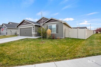 3105 W Fuji Ct, Kuna, ID 83634 - photo 4
