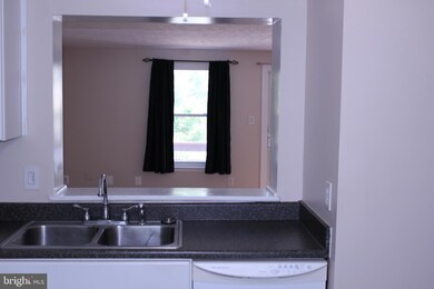 1743 Sundance Dr, Reston, VA 20194 - photo 6