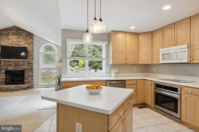 4839 Woodshire Garth, Ellicott City, MD 21043 - photo 4